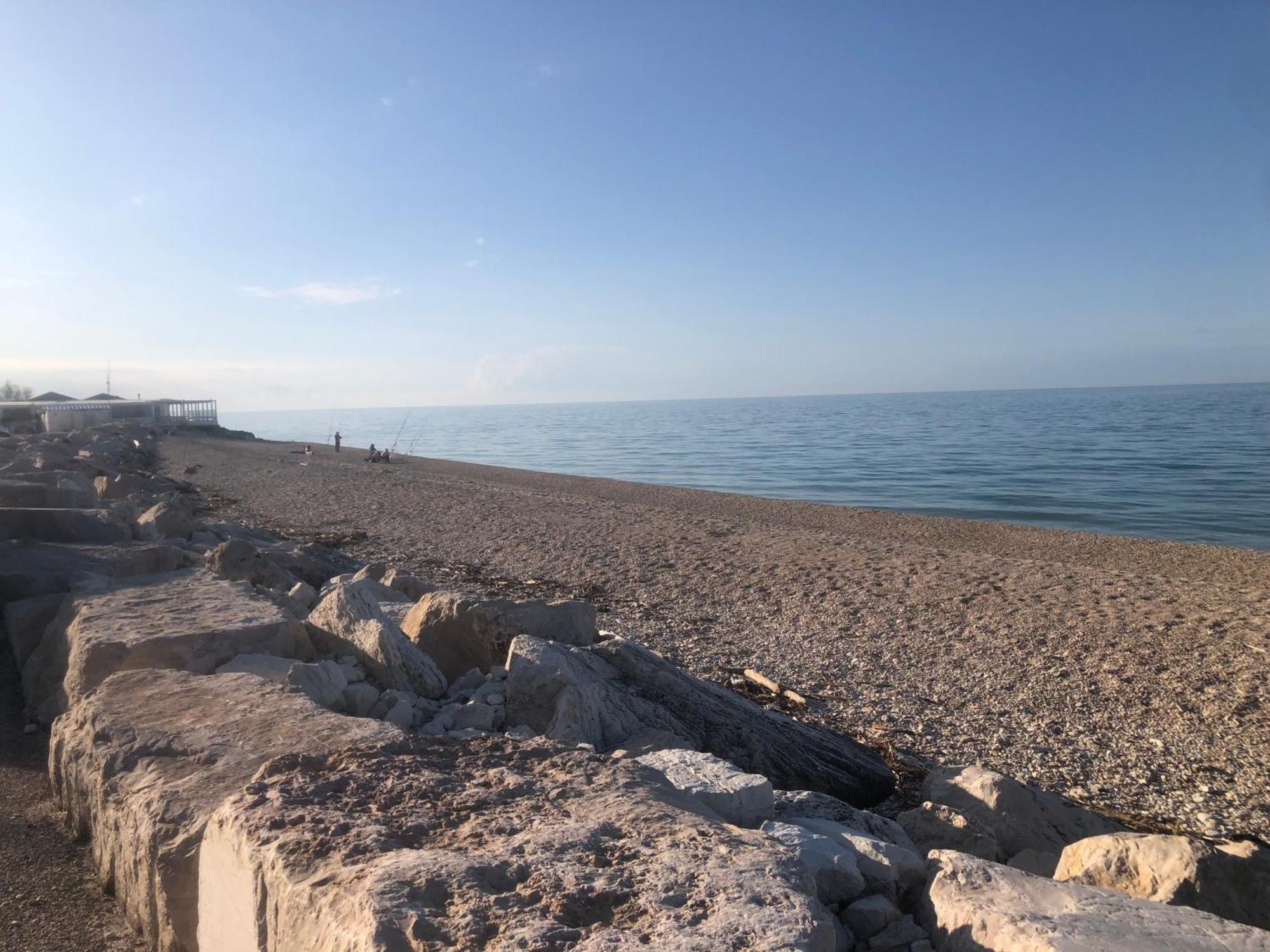 Beach Appartament Маріна-ді-Монтемарчано Екстер'єр фото